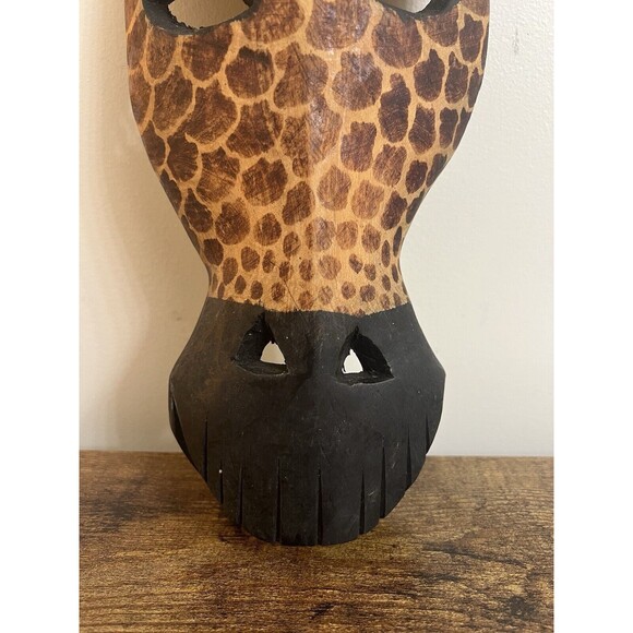 VINTAGE HAND CARVED WOOD GIRAFFE HEAD TRIBAL MASK WALL ART Approximately 15” - Picture 9 of 16